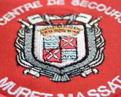 Pucelle brodée pour uniforme